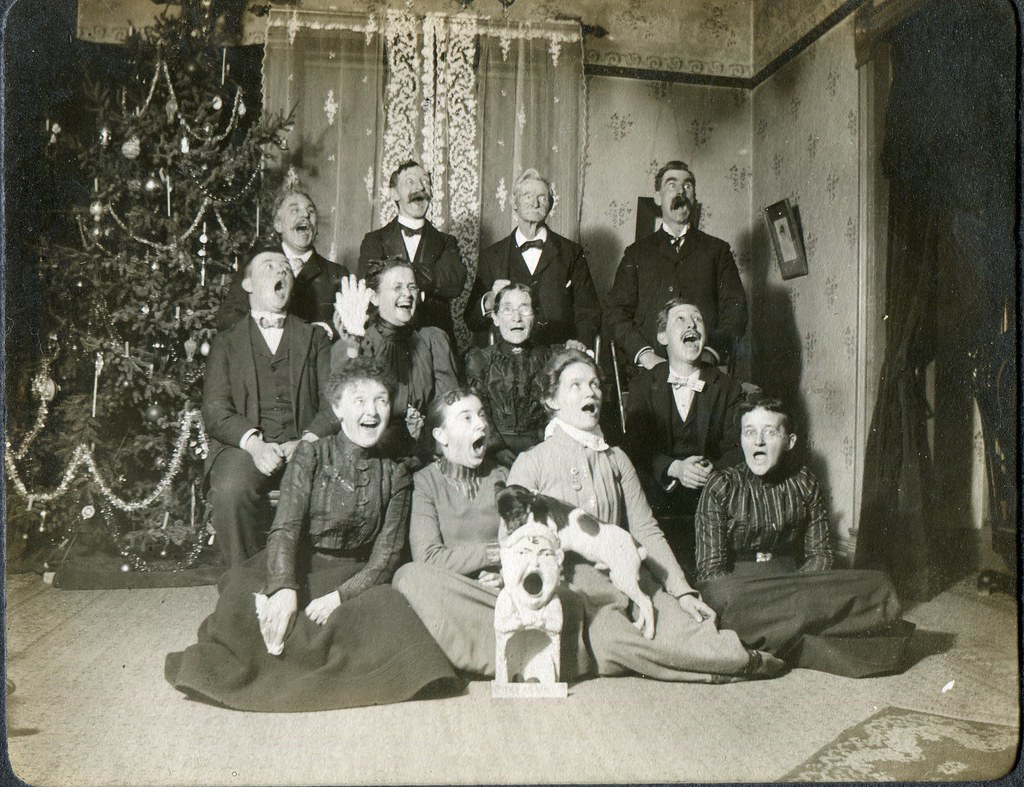 23 Vintage Pics from a Christmas Past  