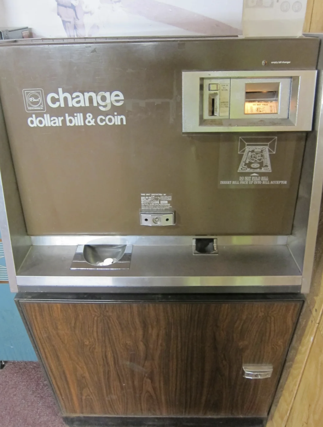 machine - change dollar bill & coin