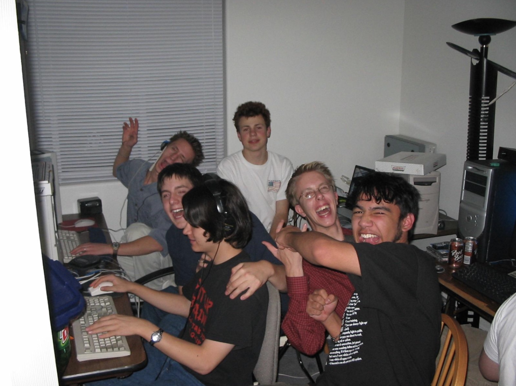 30 Pictures of LAN Parties You Can Smell