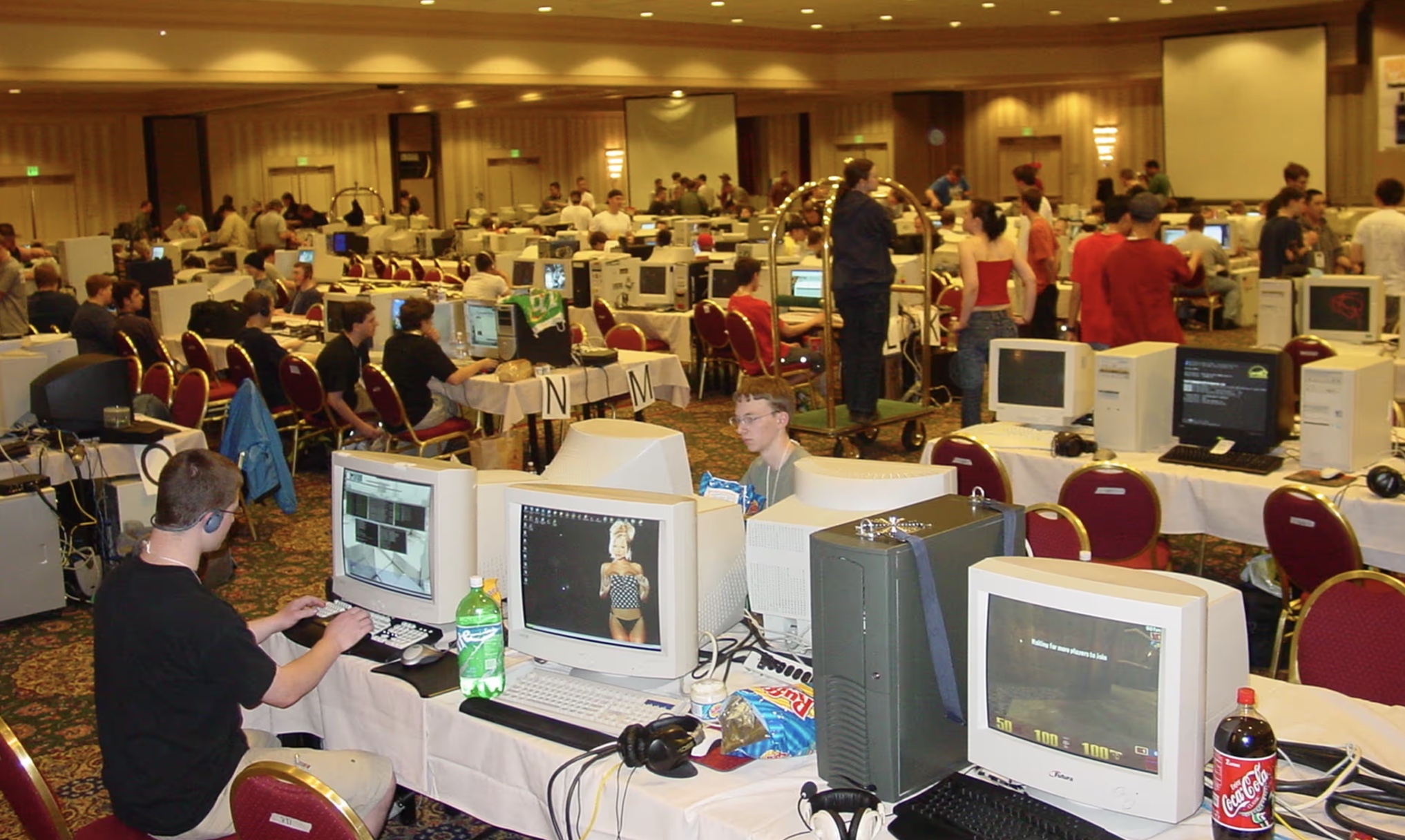 30 Pictures of LAN Parties You Can Smell