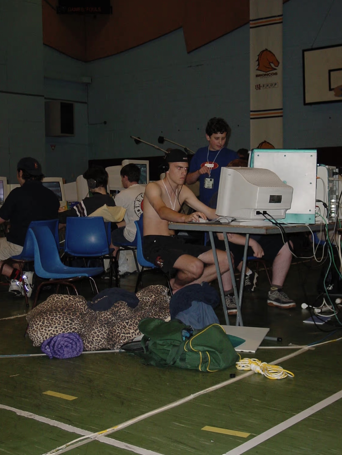 30 Pictures of LAN Parties You Can Smell