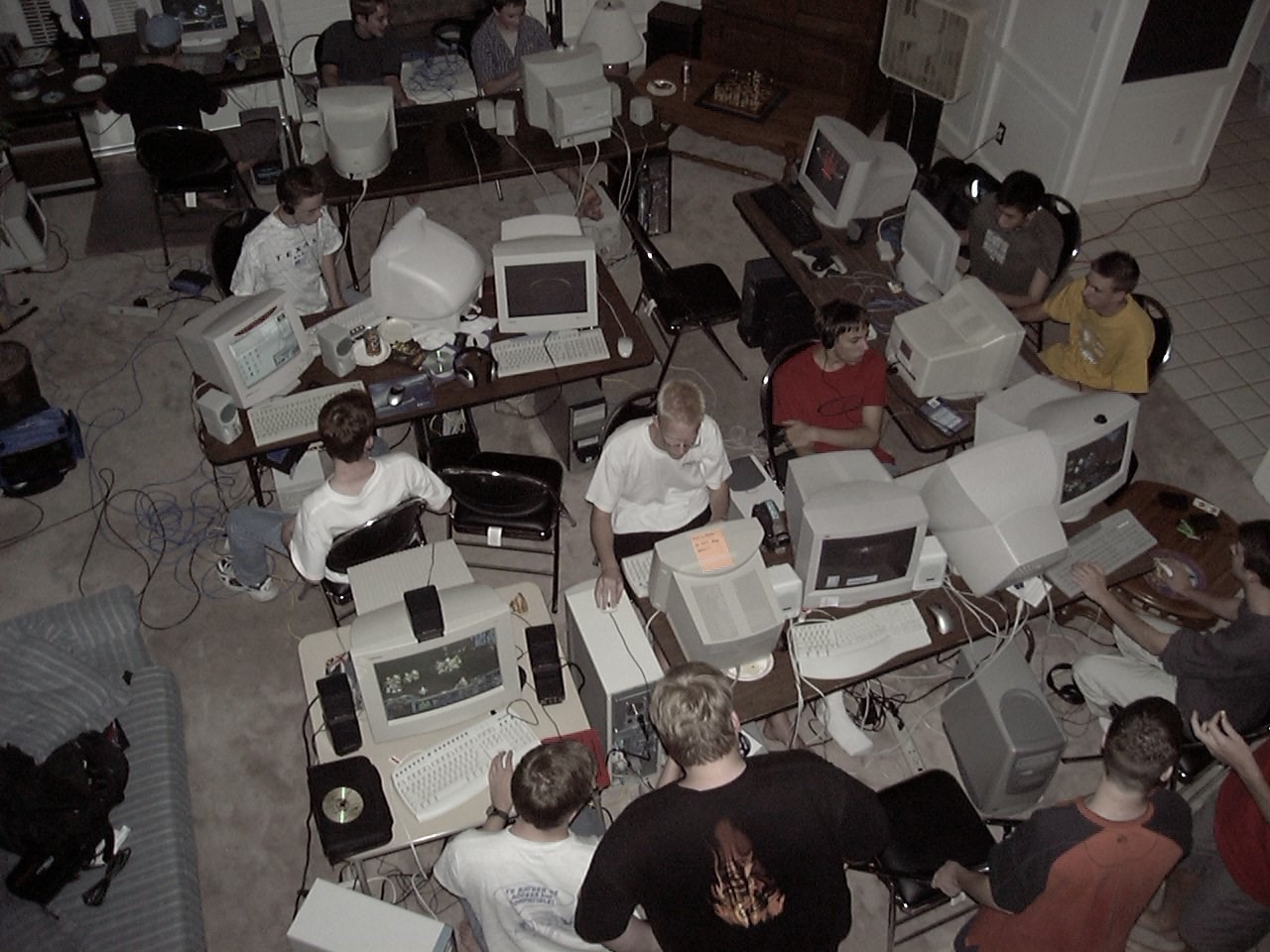 30 Pictures of LAN Parties You Can Smell