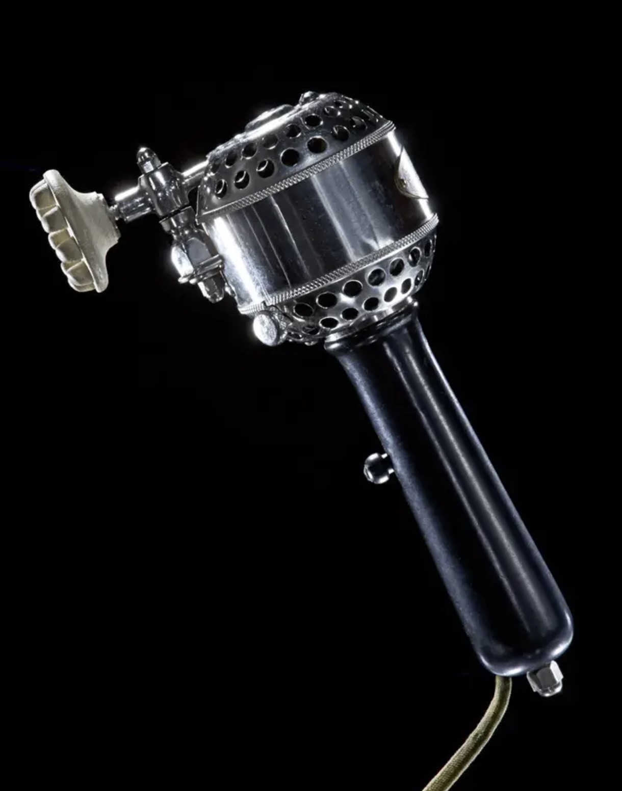 24 Vintage Sex Toys That Look Like Torture Devices | eBaum's World 24 Vintage Sex Toys That Look Like Torture Devices | eBaum's World