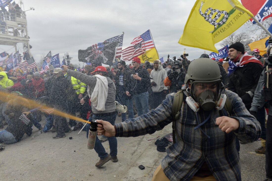 19 Riot Photos That Would Make Great Paintings 