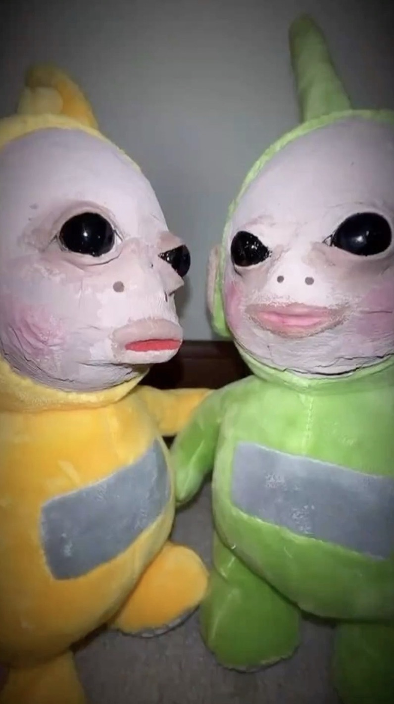 34 Cursed Randoms to Make Your Skin Crawl | eBaum's World