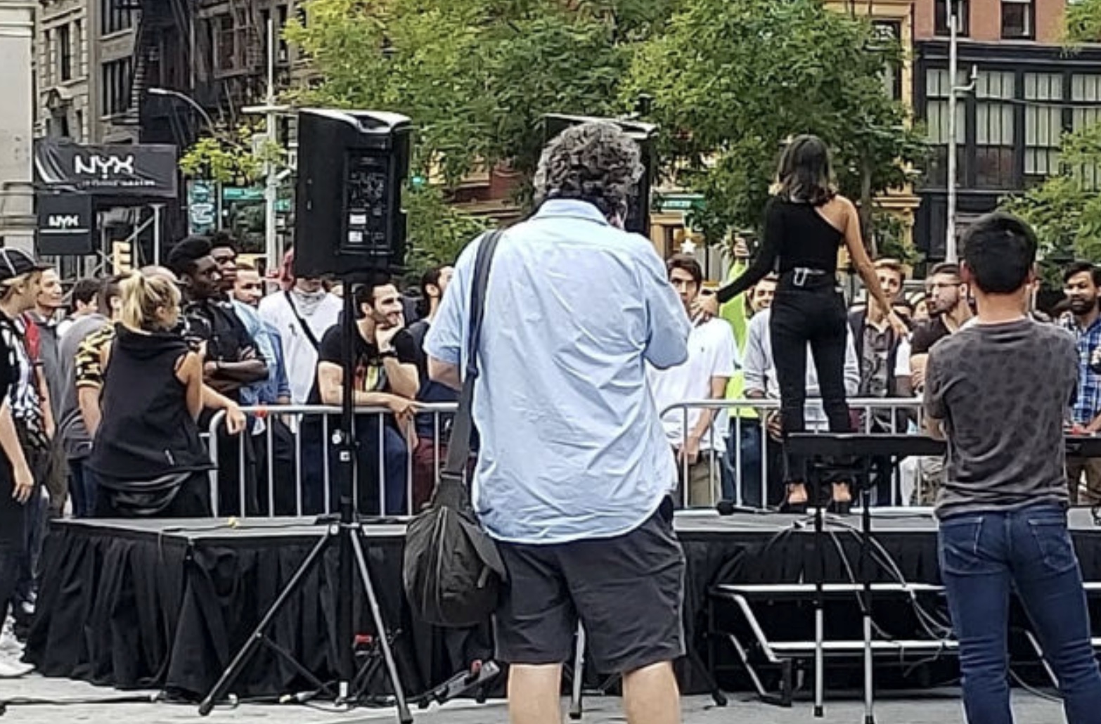 Tinder’s Mass Date