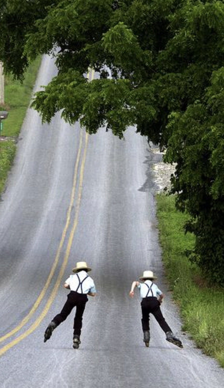 21 Out-Of-Place Amish People