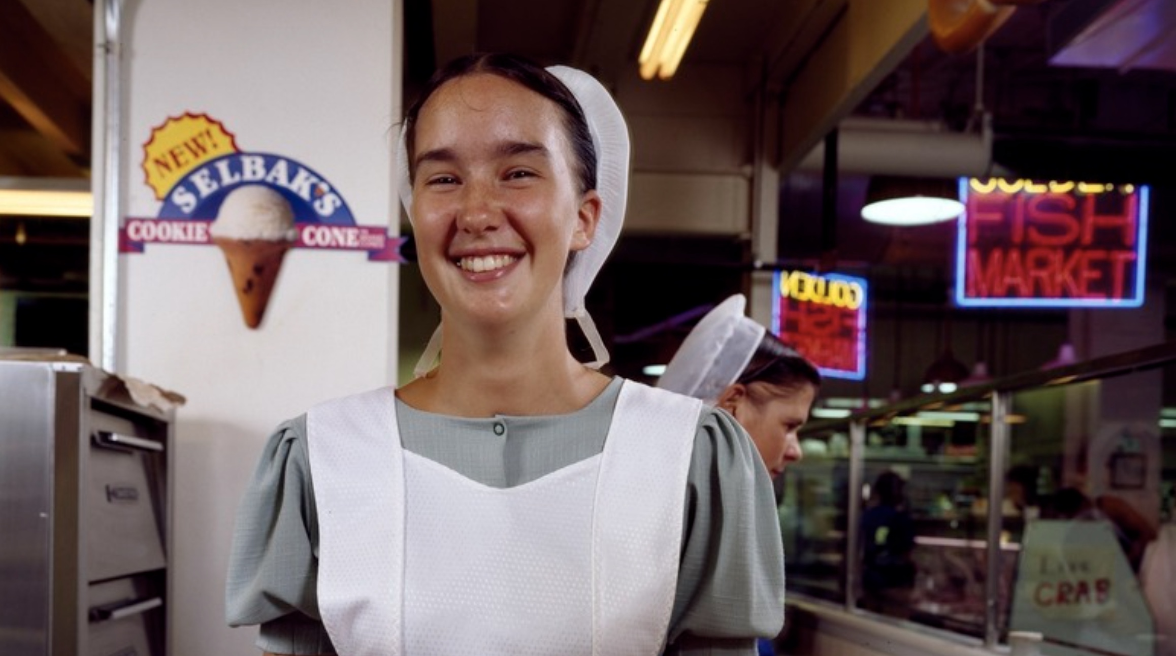 21 Out-Of-Place Amish People