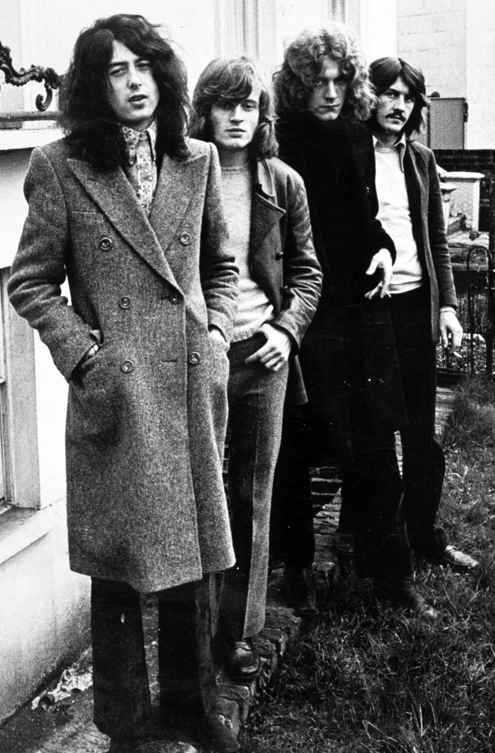 25 1970s Photos of Led Zeppelin in Their Prime
