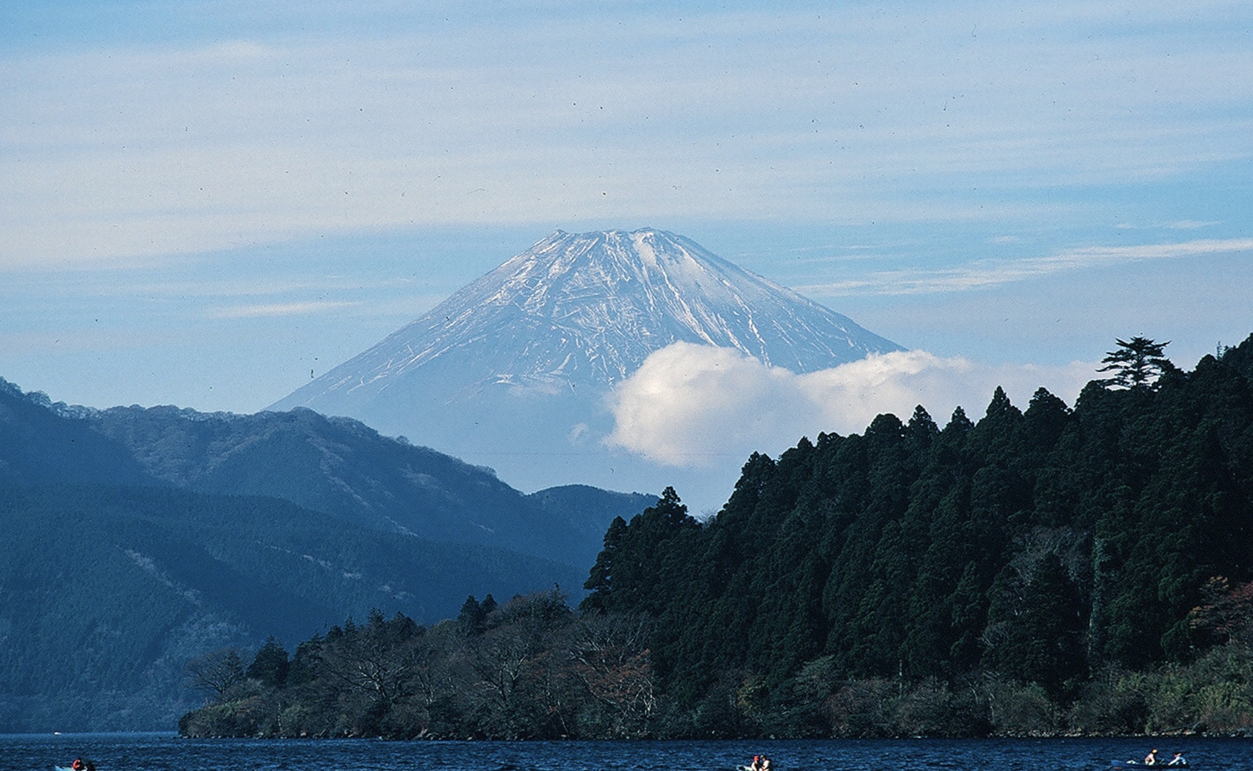 24 Photos of What Life Was Like in 1980s Japan