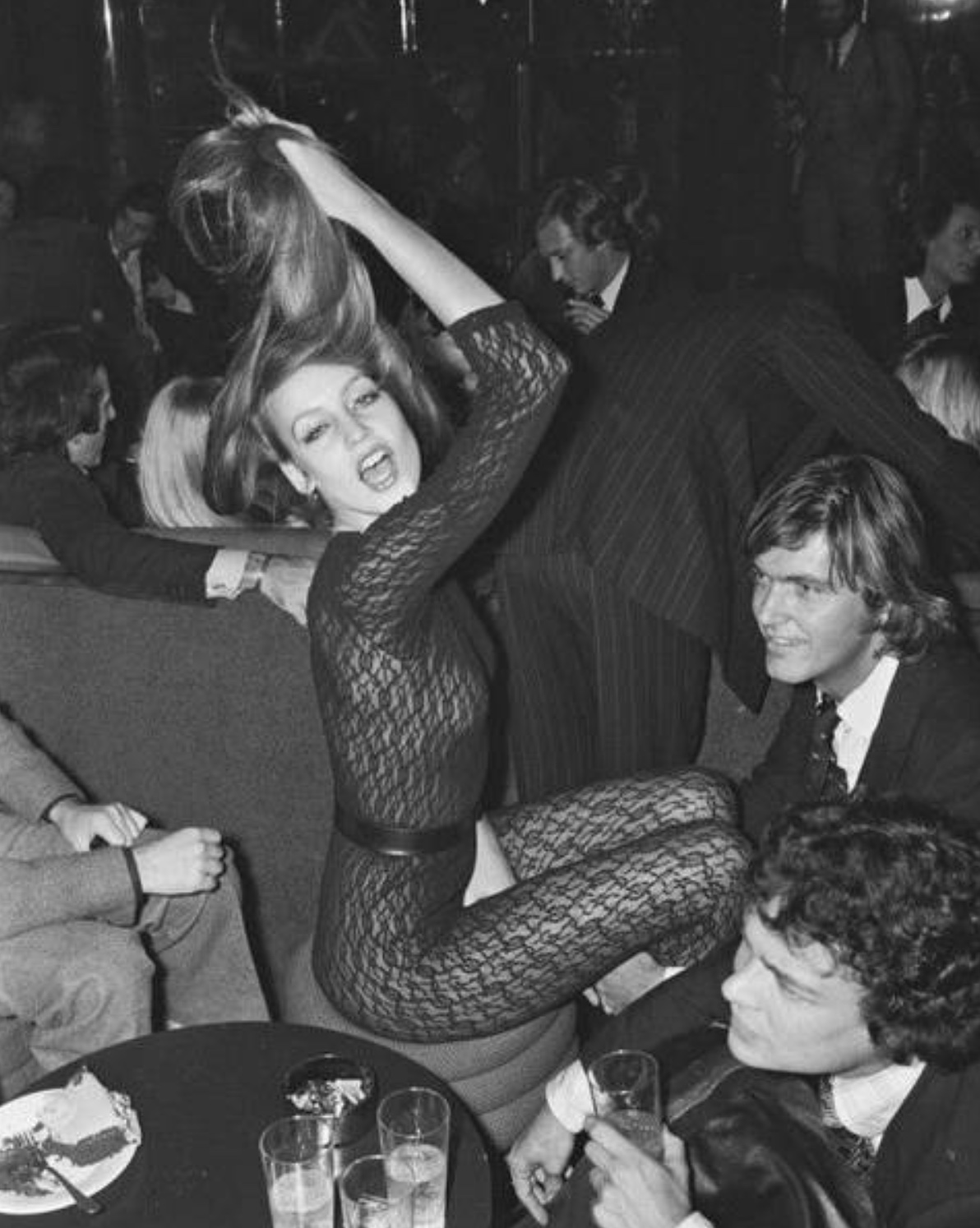 24 Photos of People Loving Life in the 70s