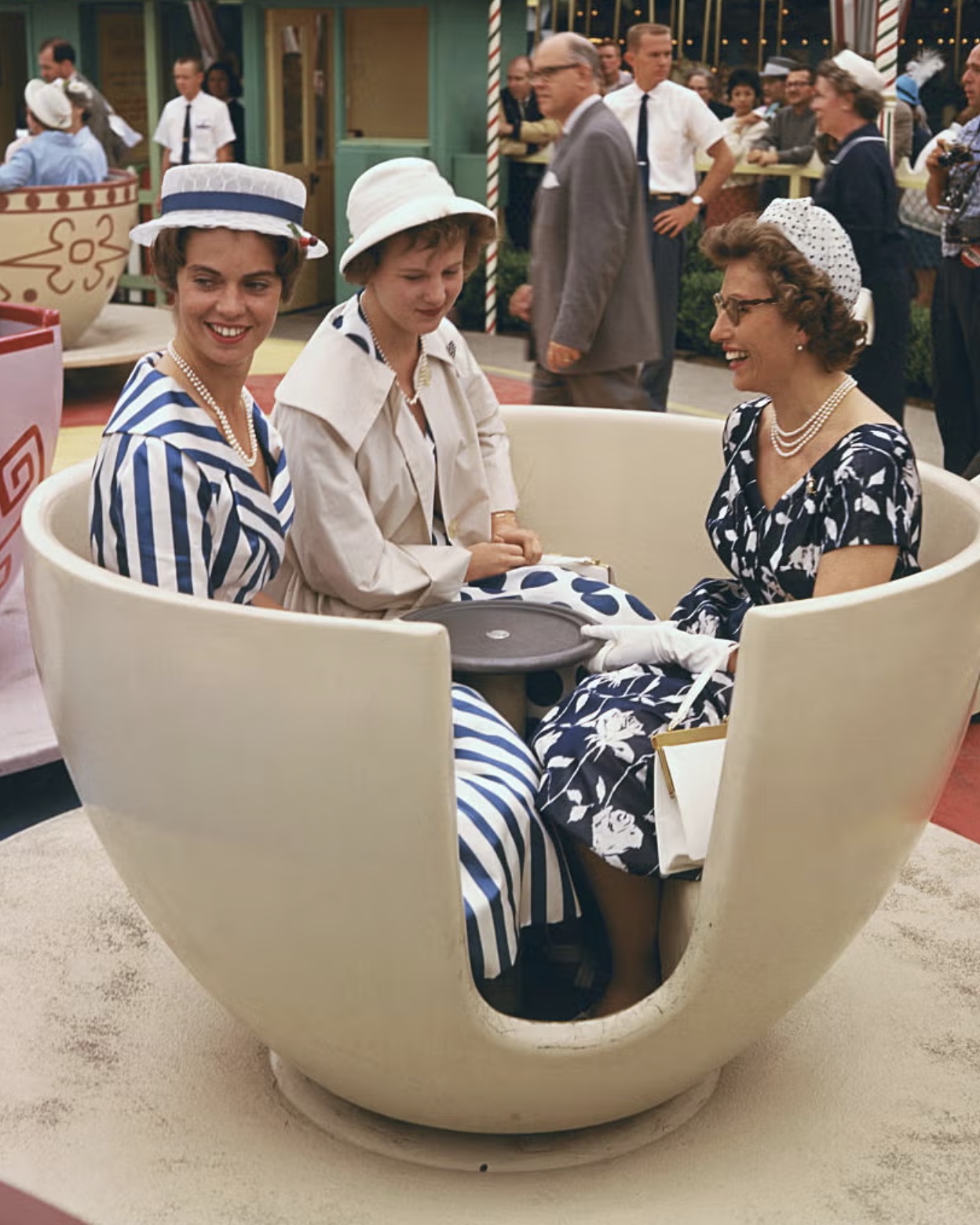 24 Vintage Photos of Early Amusement Parks