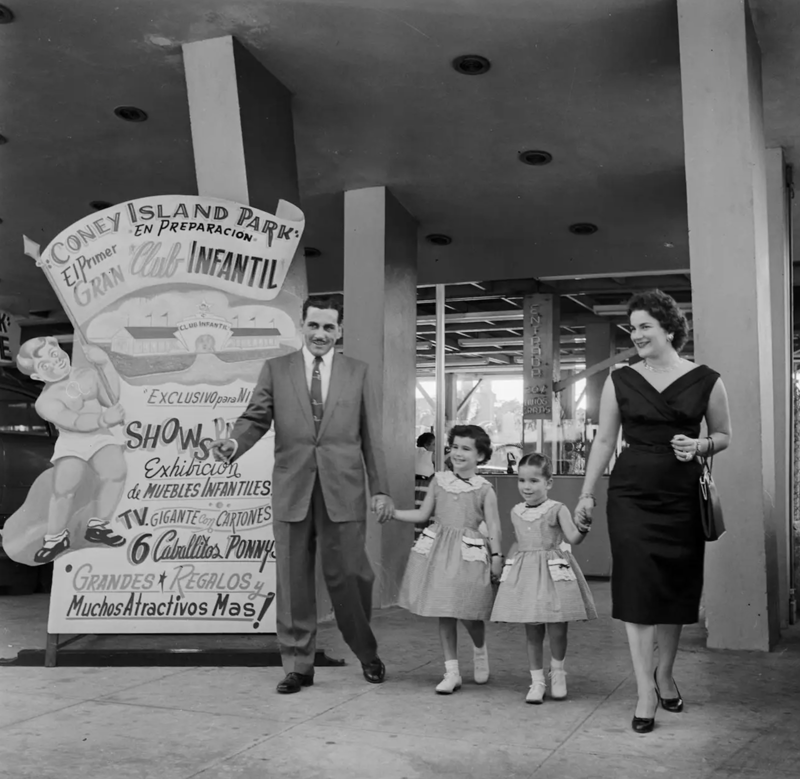 24 Vintage Photos of Early Amusement Parks