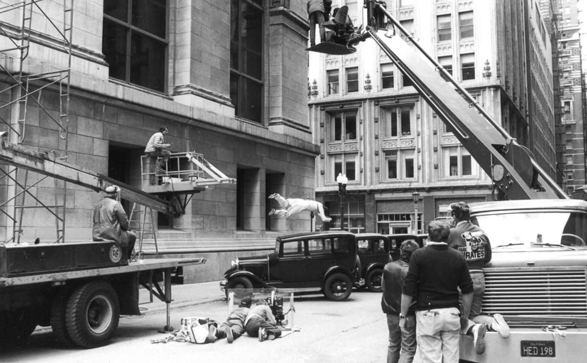 22 Behind-the-Scene Pics of Classic '80s Crime Flicks