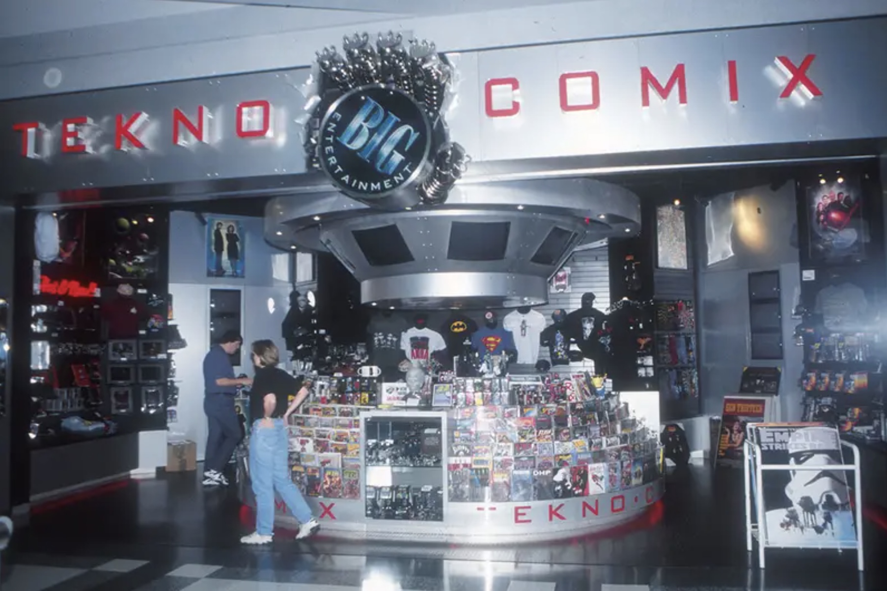 23 '90s Pics Showcasing the Golden Age of Malls