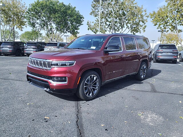 Jeep Grand Wagoneer L