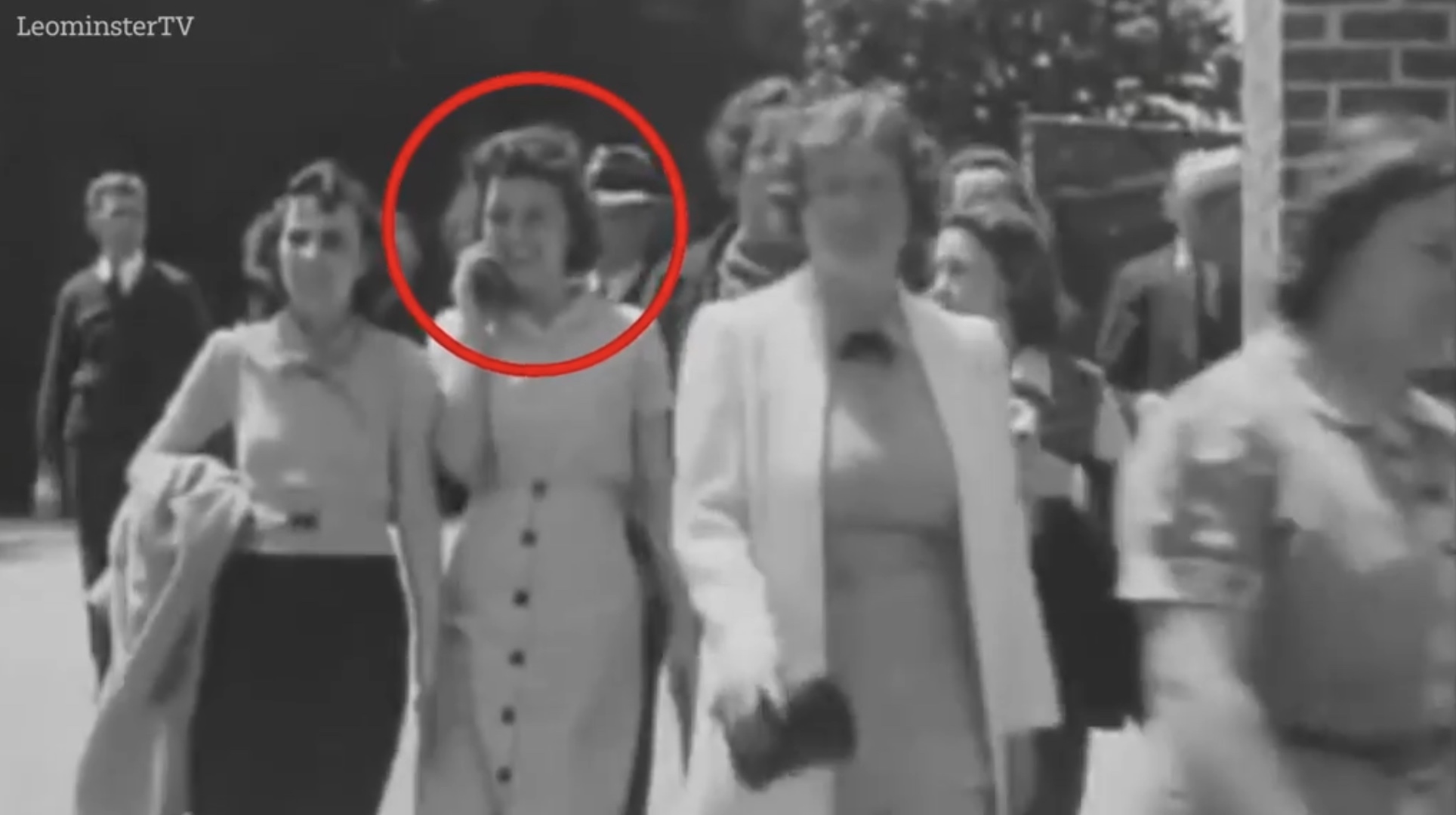 15 People Of The Past Who Look Like Time Travelers