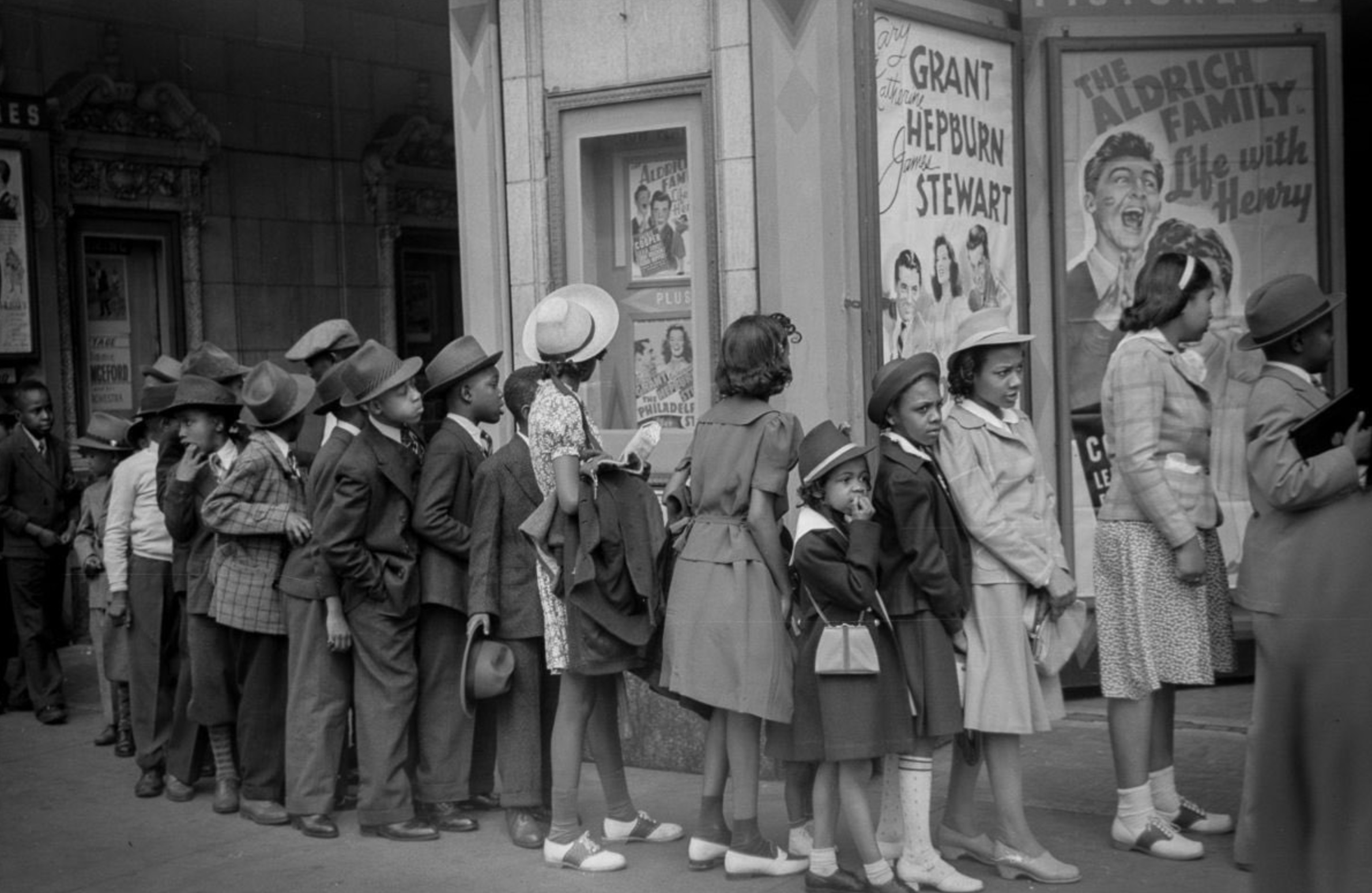 15 People Of The Past Who Look Like Time Travelers