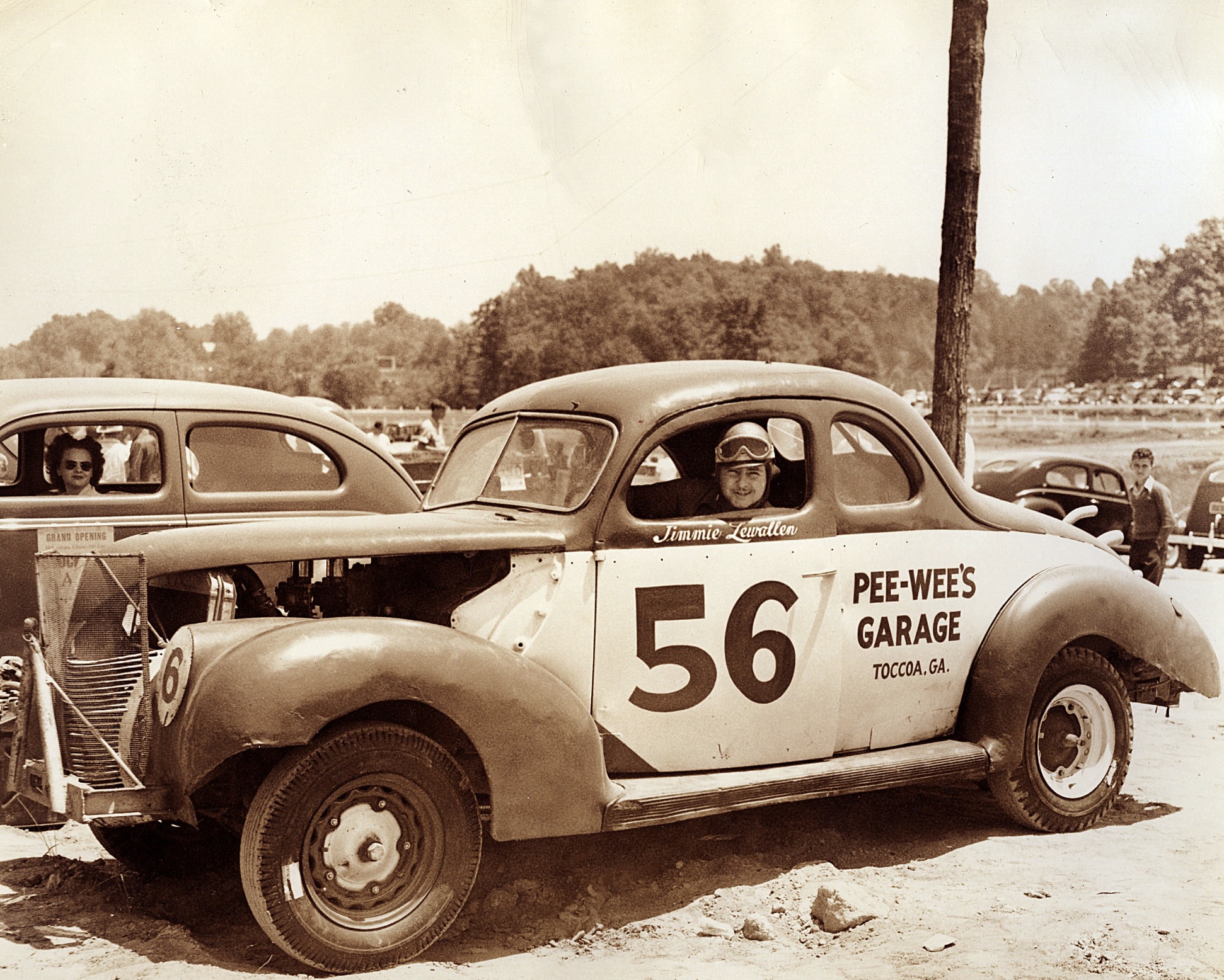 21 Very Unimpressive Cars From The First NASCAR Races