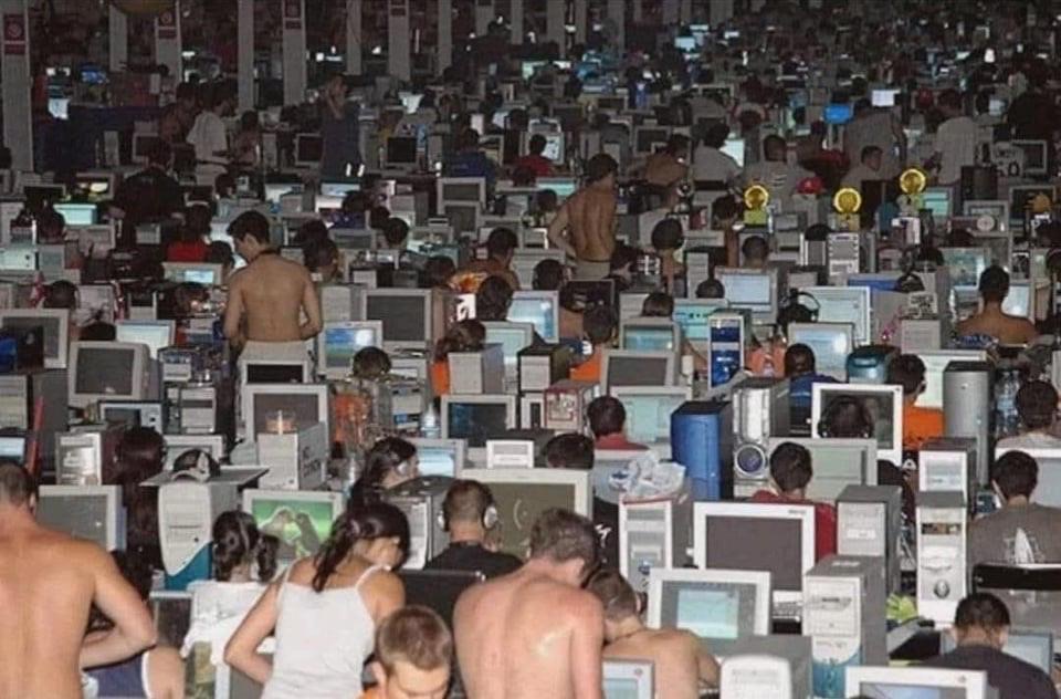 Gigantic LAN Party 
