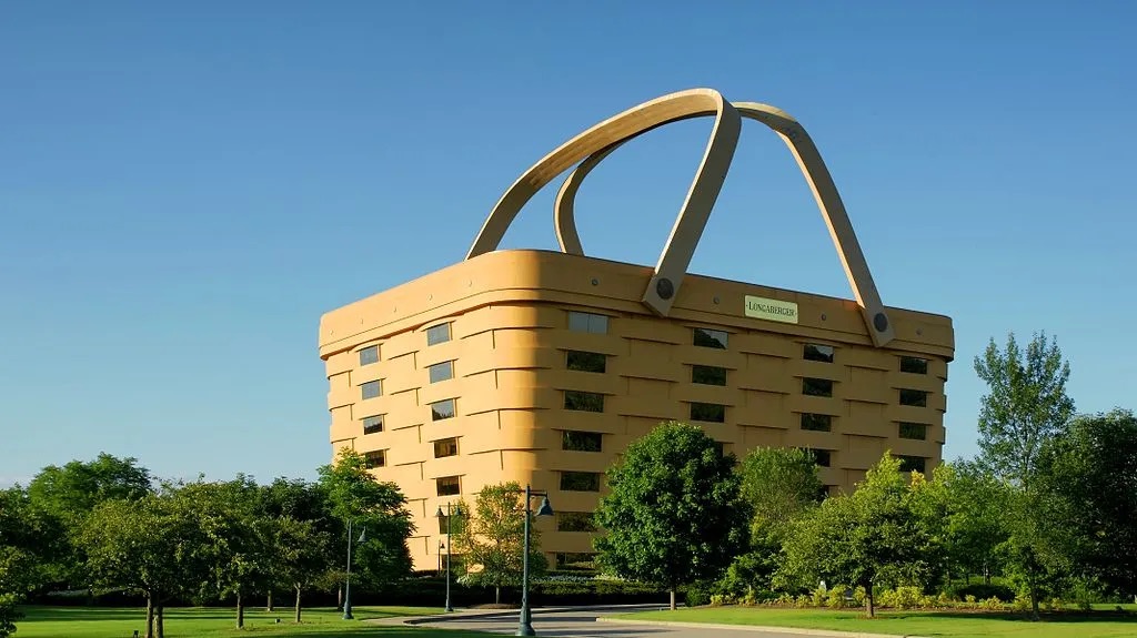 The World’s Largest Picnic Basket