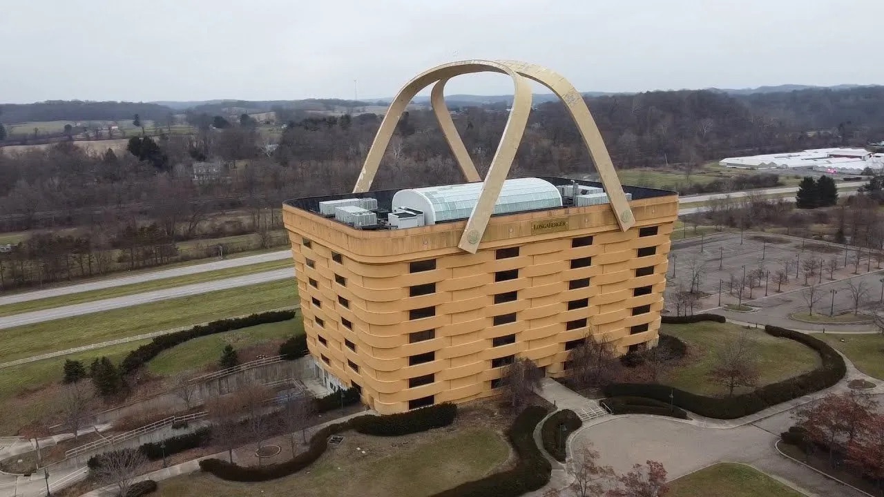 The World’s Largest Picnic Basket Continued