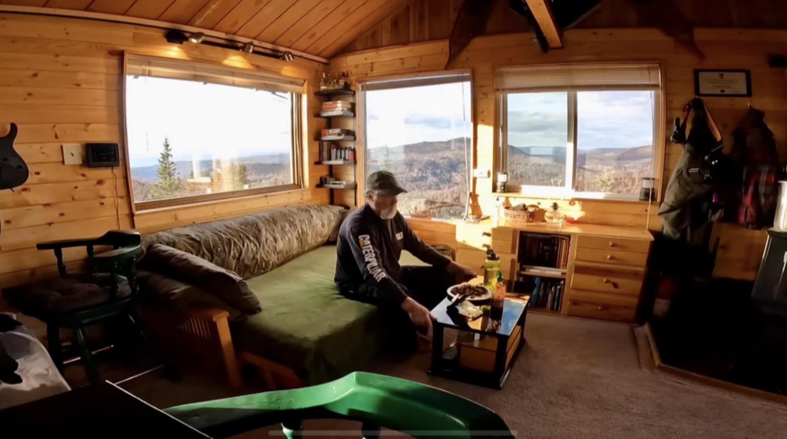21 Pics Of Off-The-Grid Living That Doesn’t Look Bad