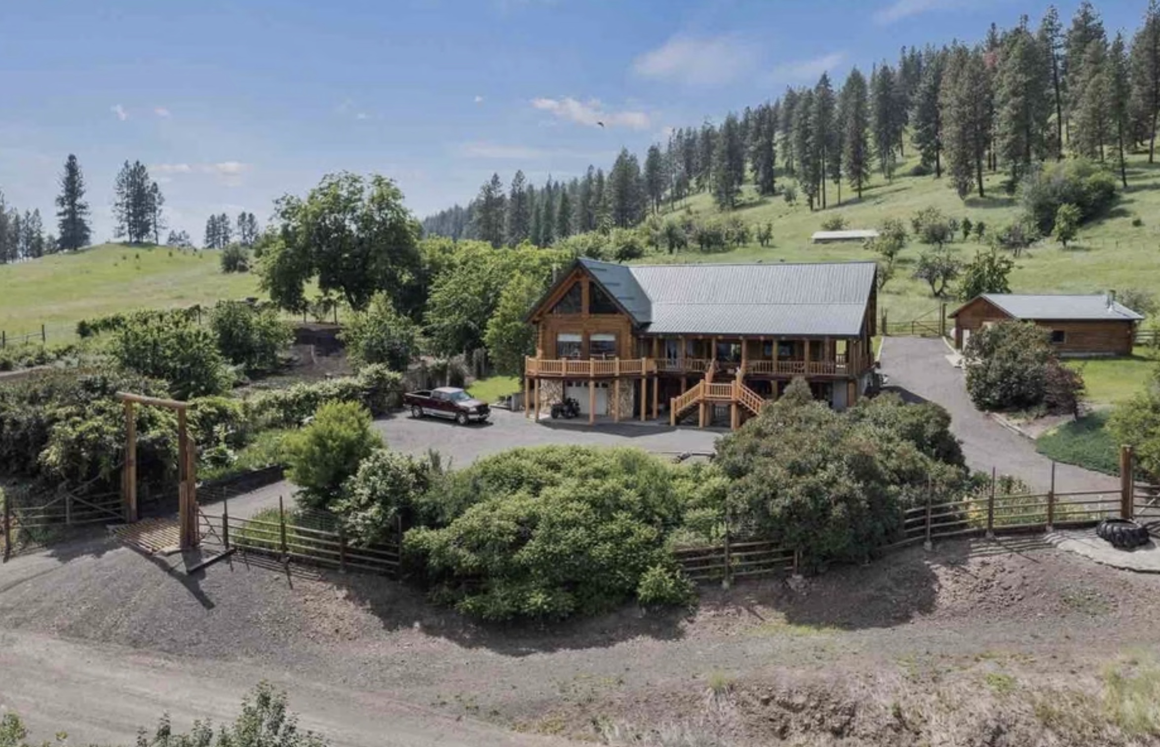 21 Pics Of Off-The-Grid Living That Doesn’t Look Bad