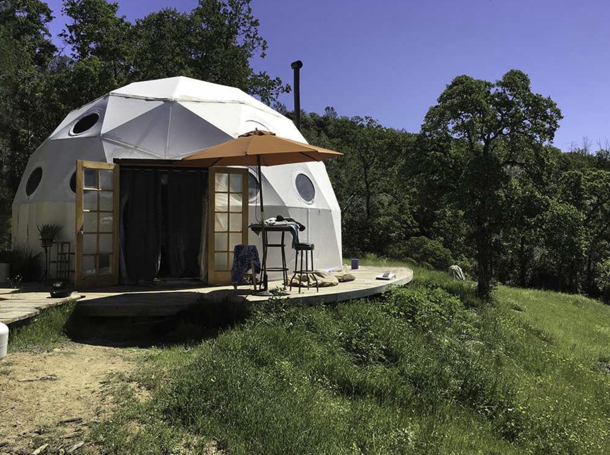 21 Pics Of Off-The-Grid Living That Doesn’t Look Bad