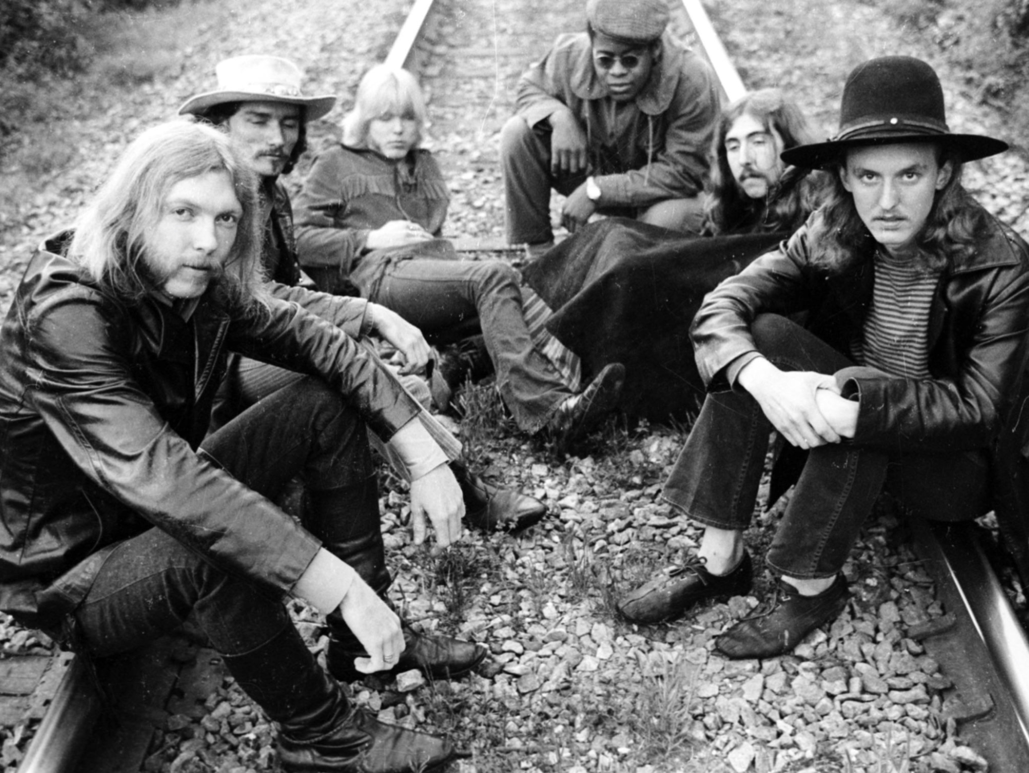 24 Photos Of The Allman Brothers Owning The 1970s