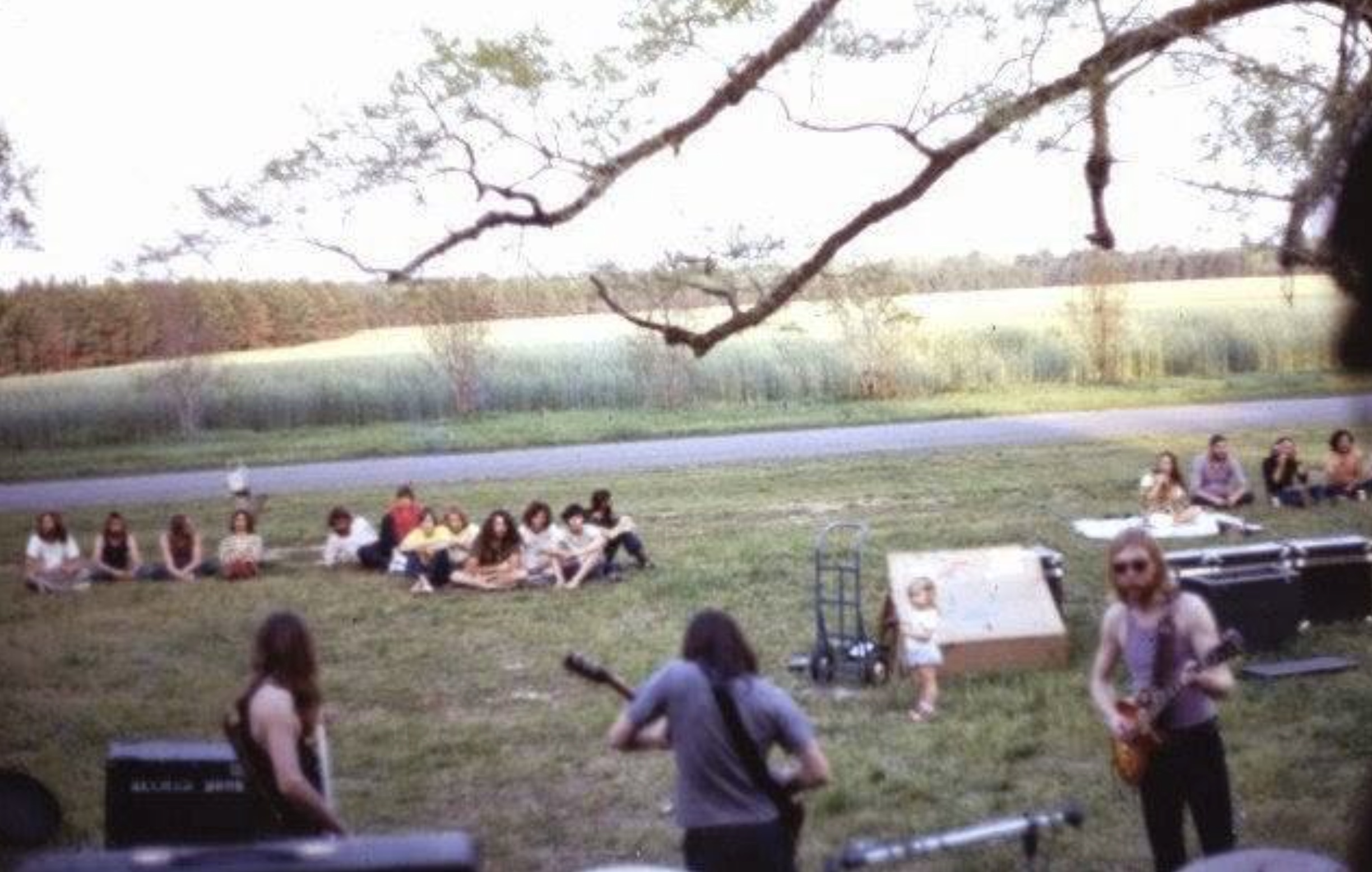 24 Photos Of The Allman Brothers Owning The 1970s