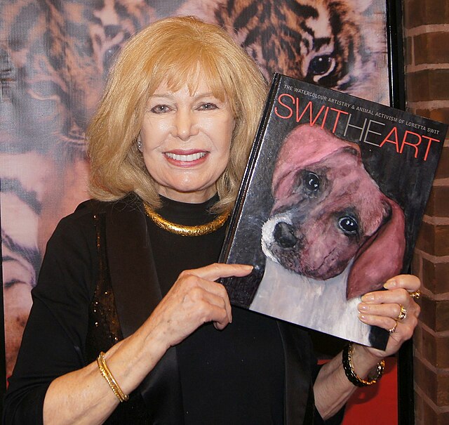Loretta Swit 