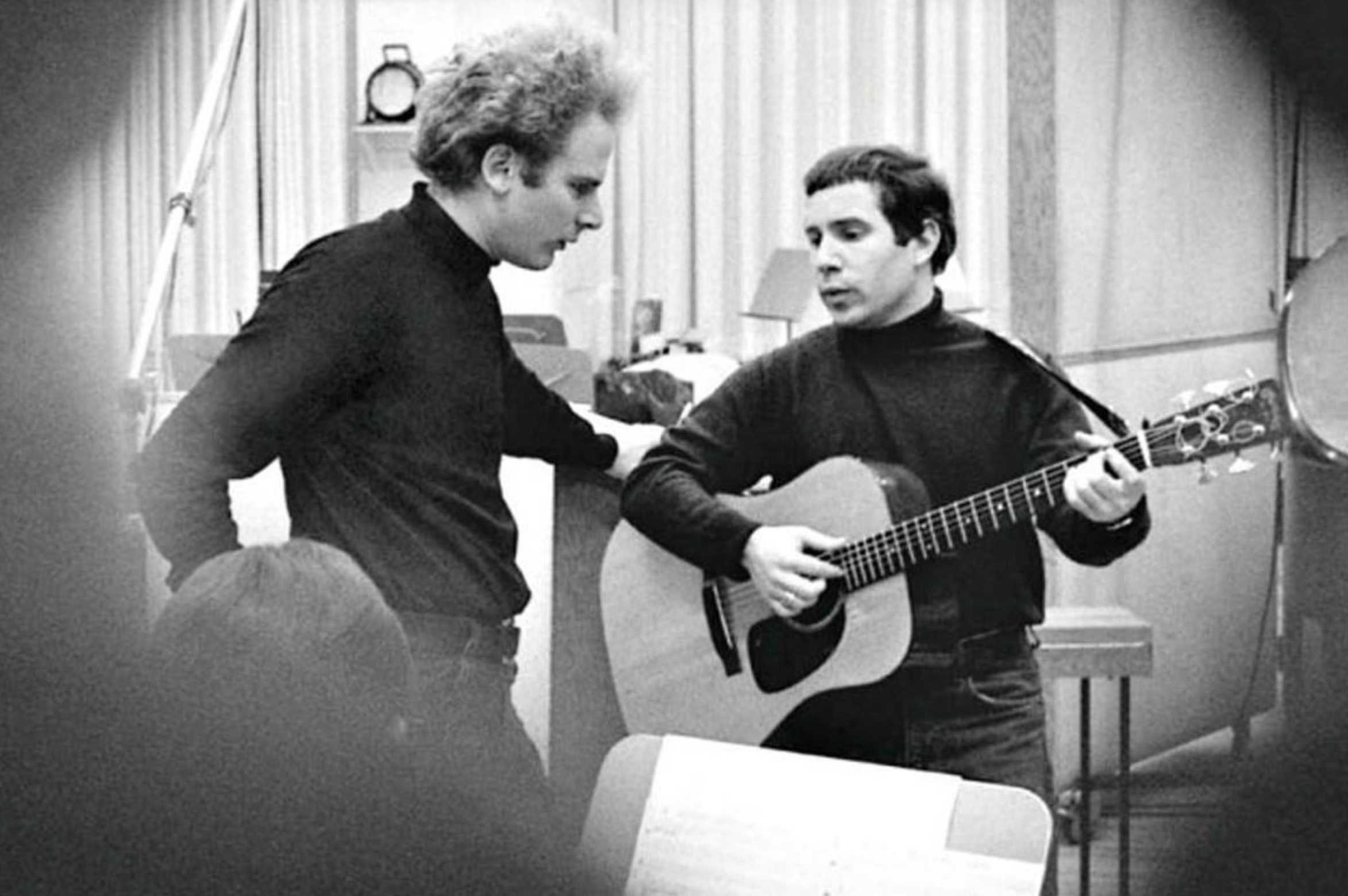 Here's To Simon & Garfunkel 70's Pics, Mrs. Robinson