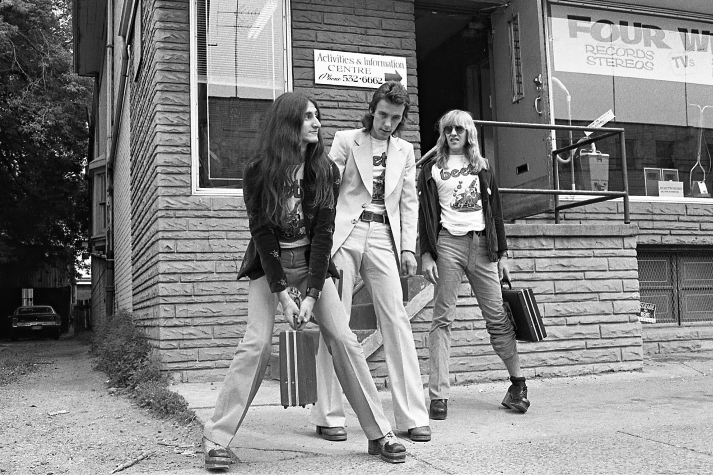 27 Photos Of Rush Giving The 1970s A Total Rush