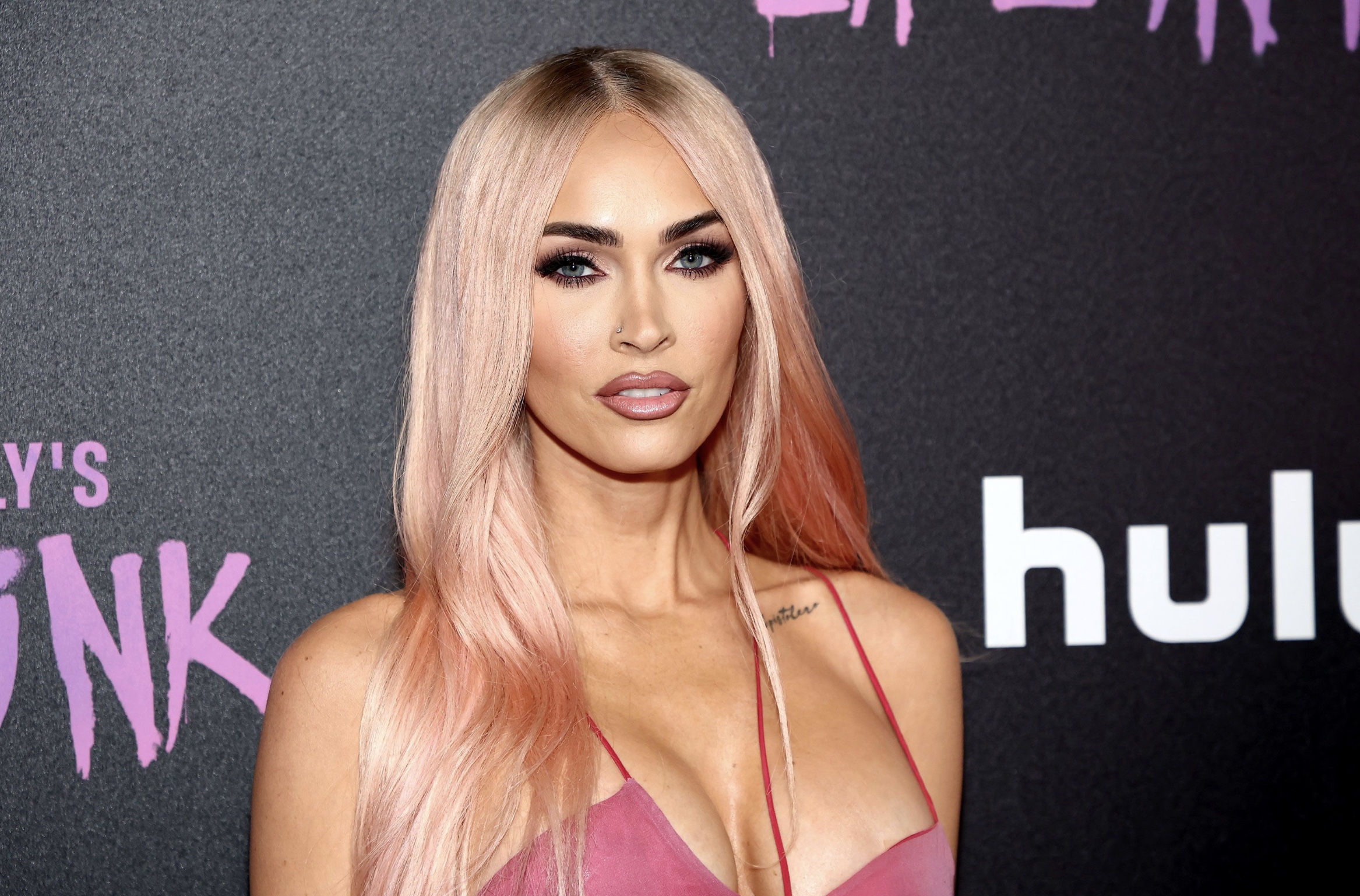 Britney Spears prevents plane crashes