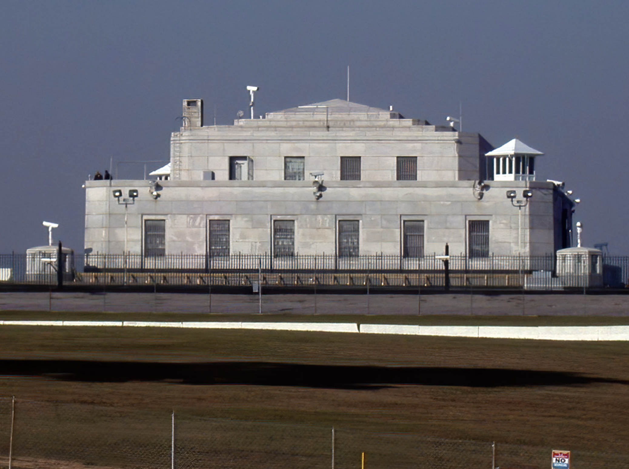 Fort Knox is impenetrable