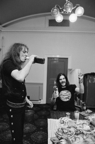 Lemmy and Fast Eddie sippin’ back stage.
