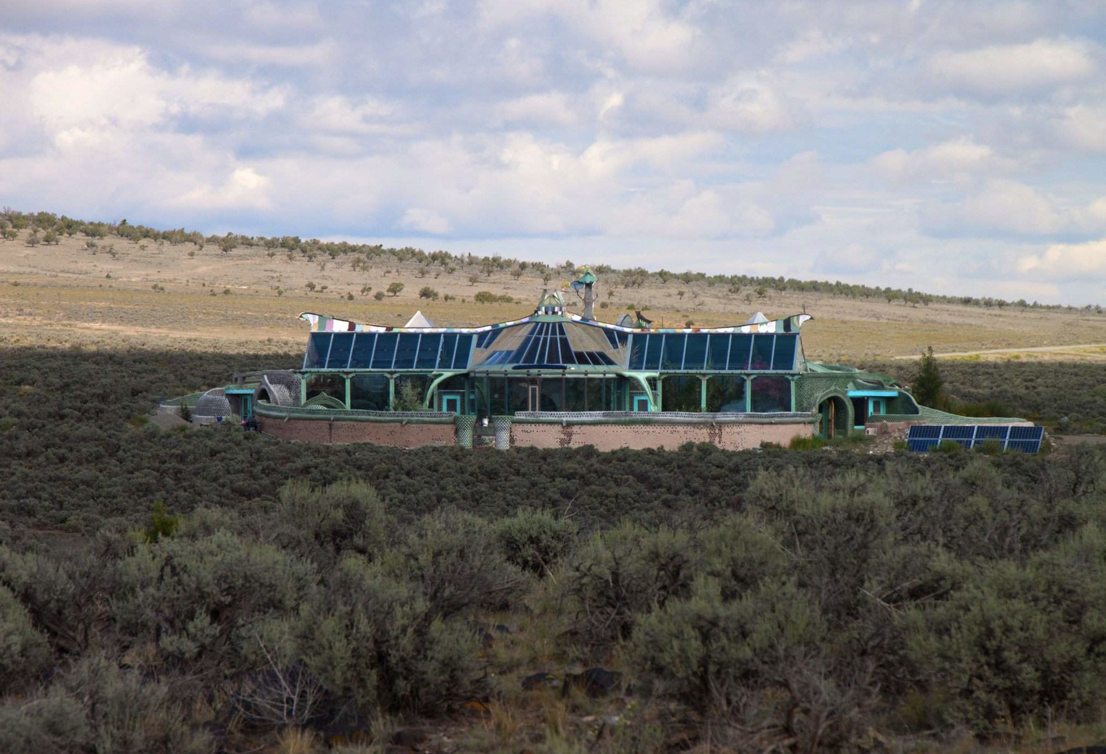 22 Earth Homes That Look Very Homey