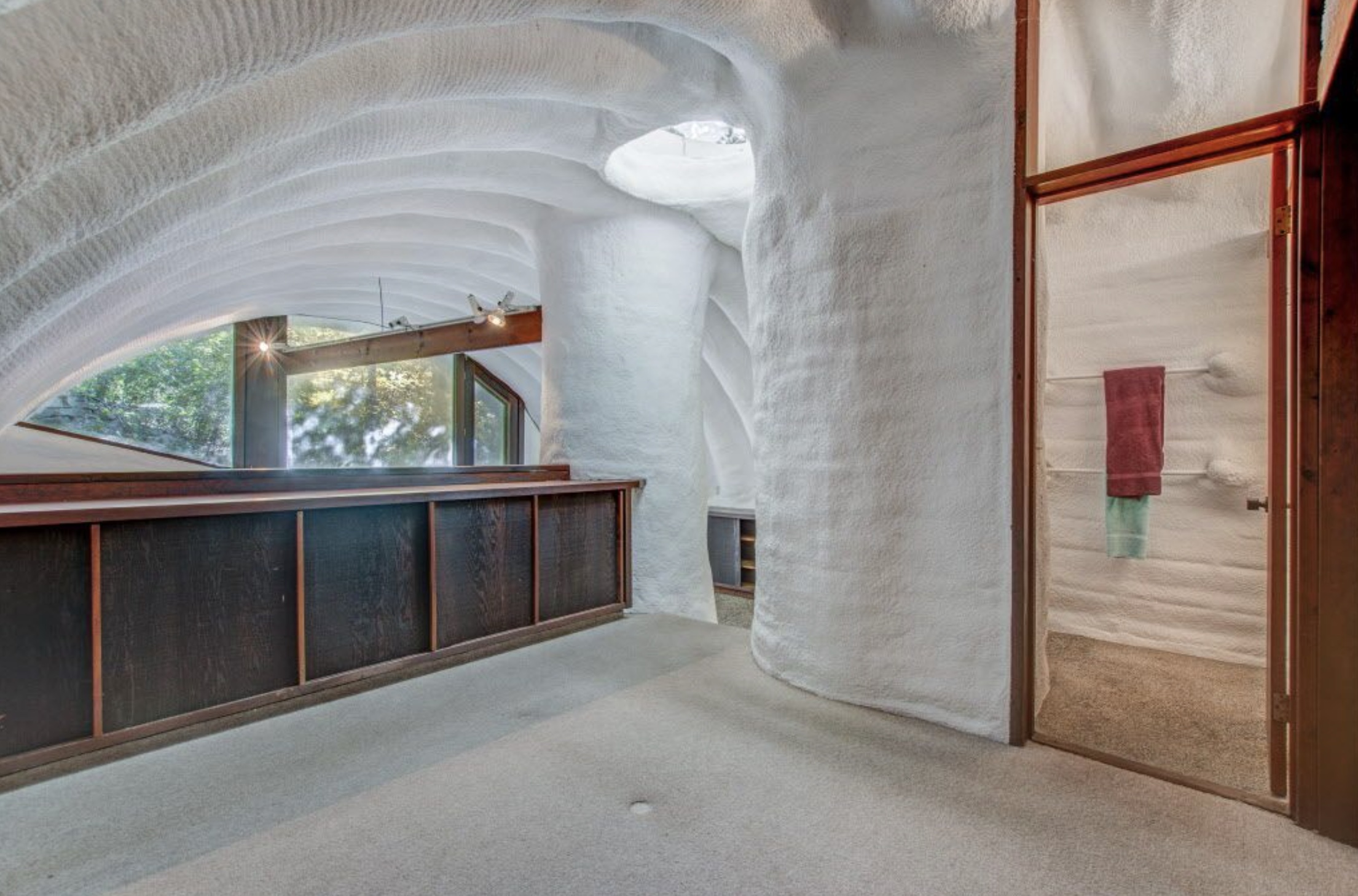 22 Earth Homes That Look Very Homey