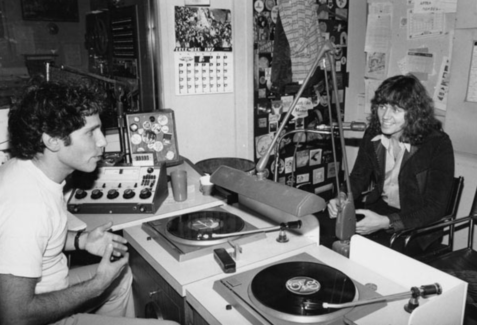 21 1970s Photos Of ELO That Won’t Bring You Down