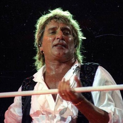 A Sweaty Rod Stewart