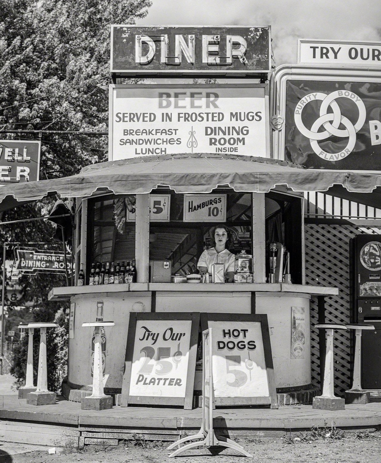 22 Nostalgic Photos Of The Best Road In America