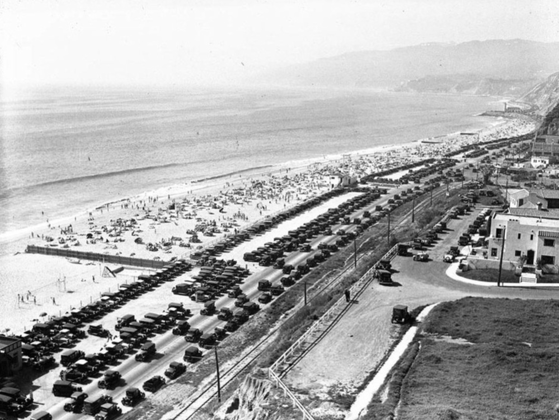 22 Nostalgic Photos Of The Best Road In America