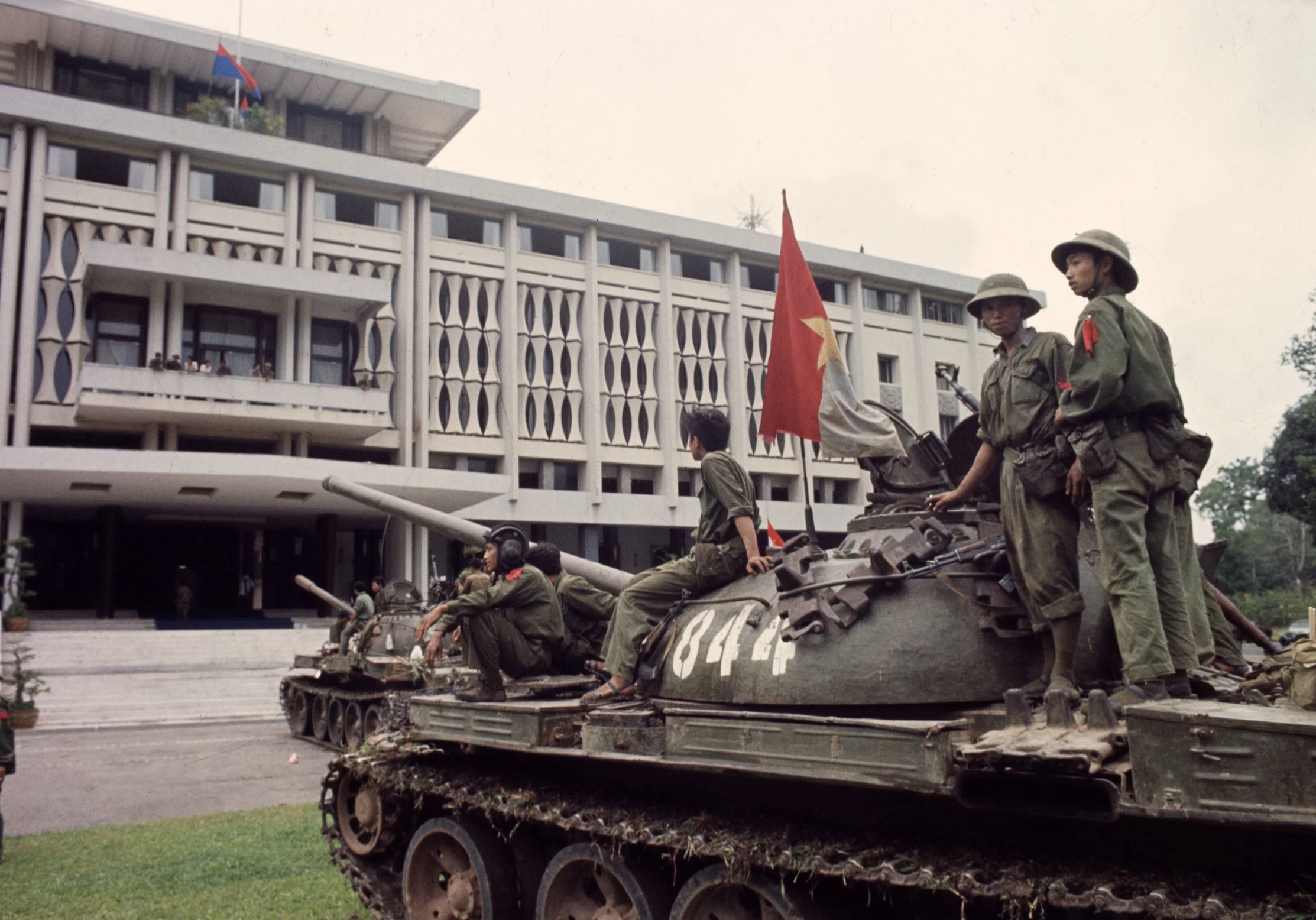 19 Photos Remembering The Fall Of Saigon