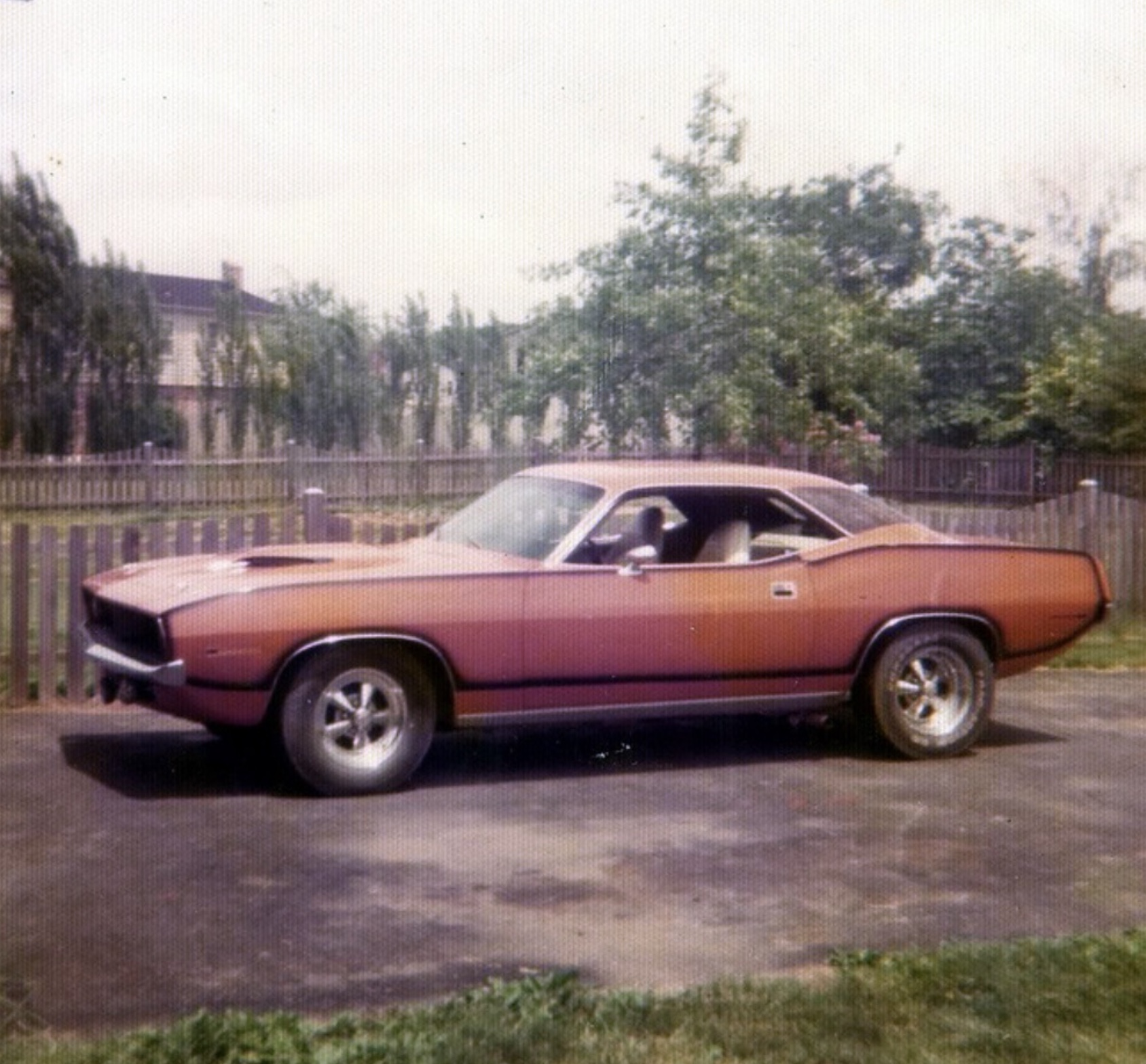 21 Photos Remembering The Peak Era Of Muscle Cars