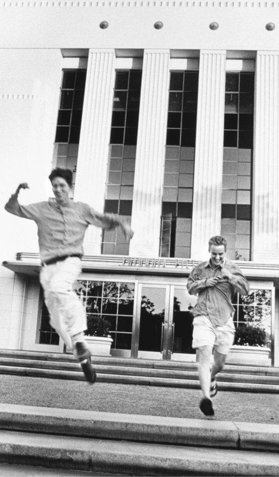 22 Photos Of Gen X Holding Down The 1990s