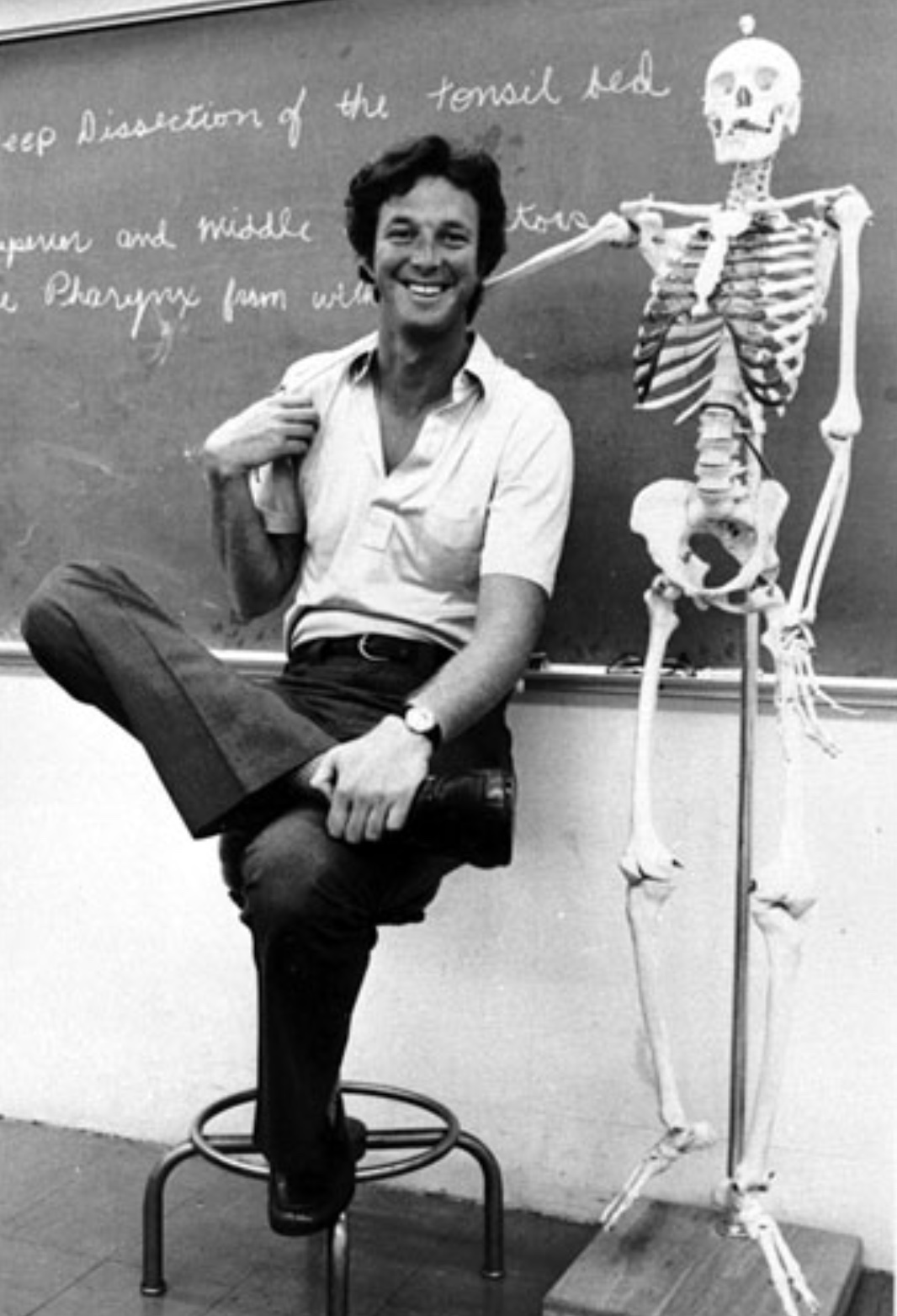 21 Photos Remembering The Works Of Michael Crichton