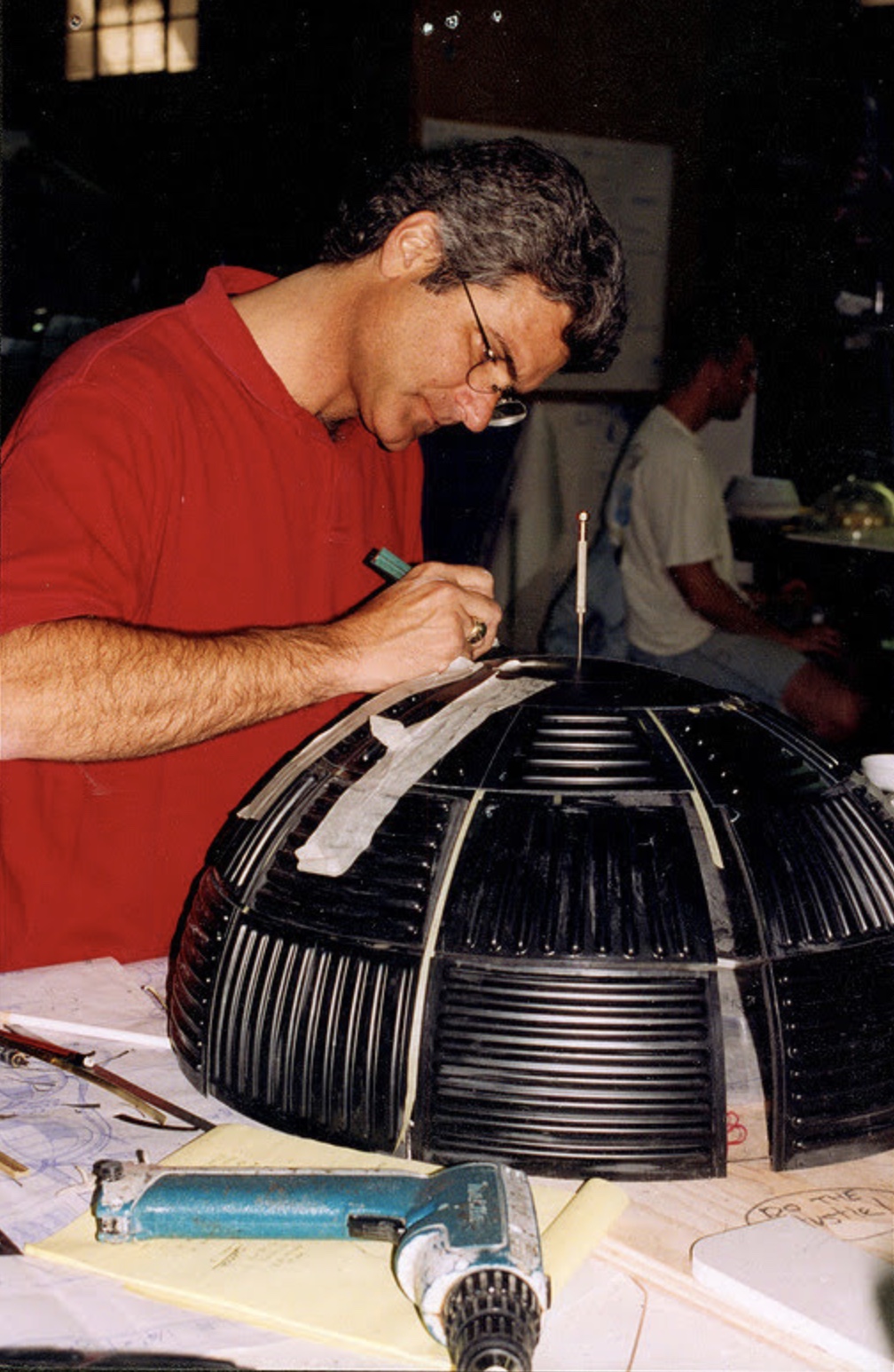 21 Photos Remembering The Works Of Michael Crichton