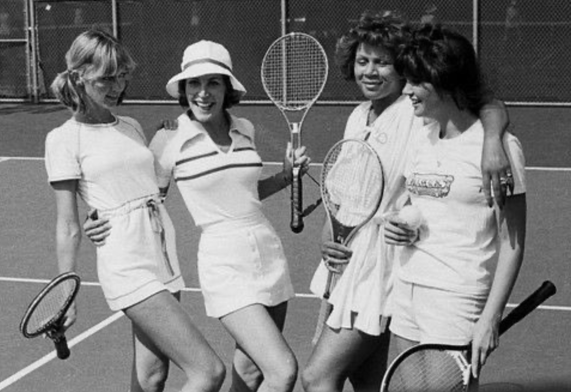 22 70s ‘Summer Nights’ Pics of Olivia Newton-John