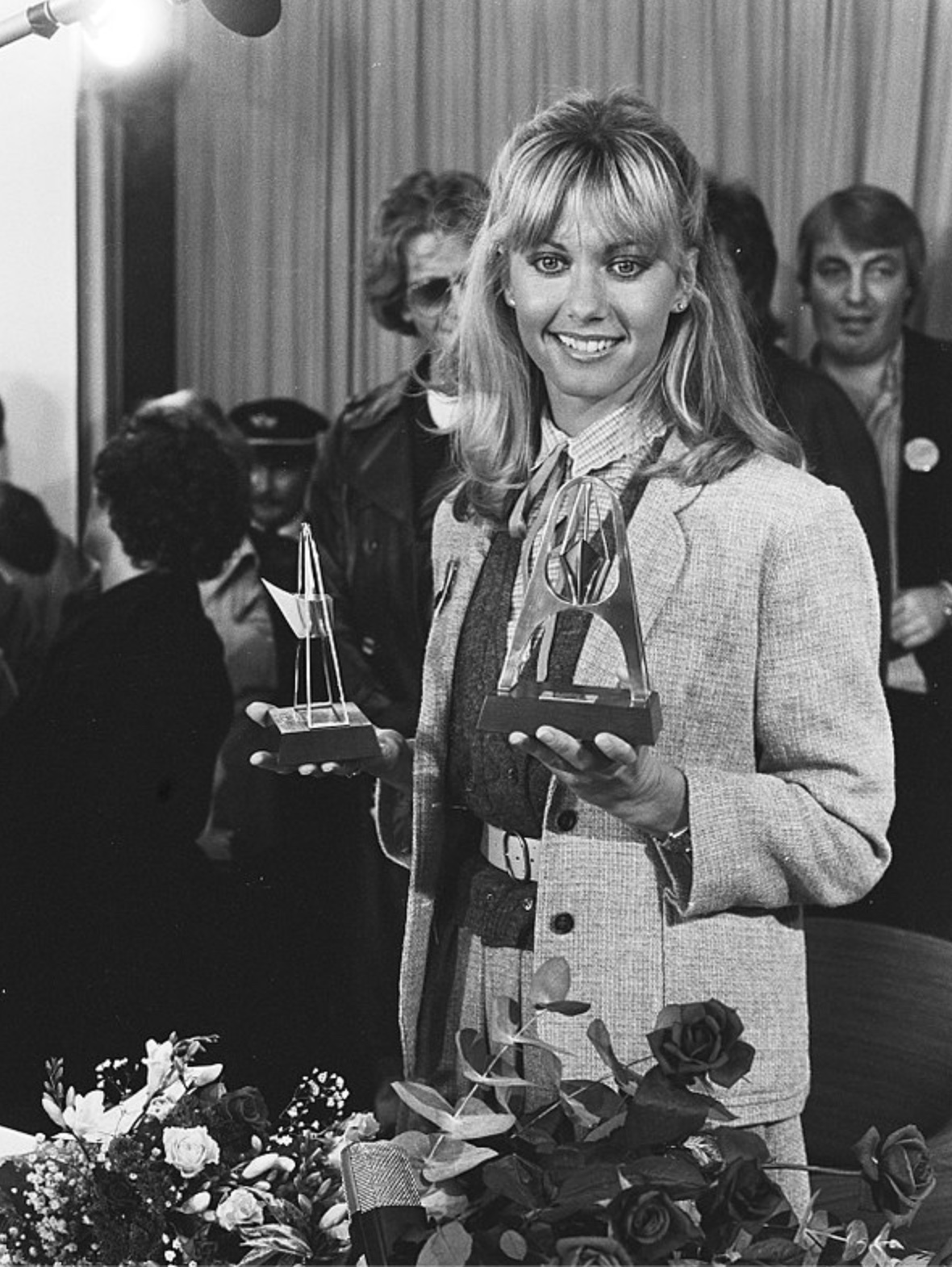 22 70s ‘Summer Nights’ Pics of Olivia Newton-John